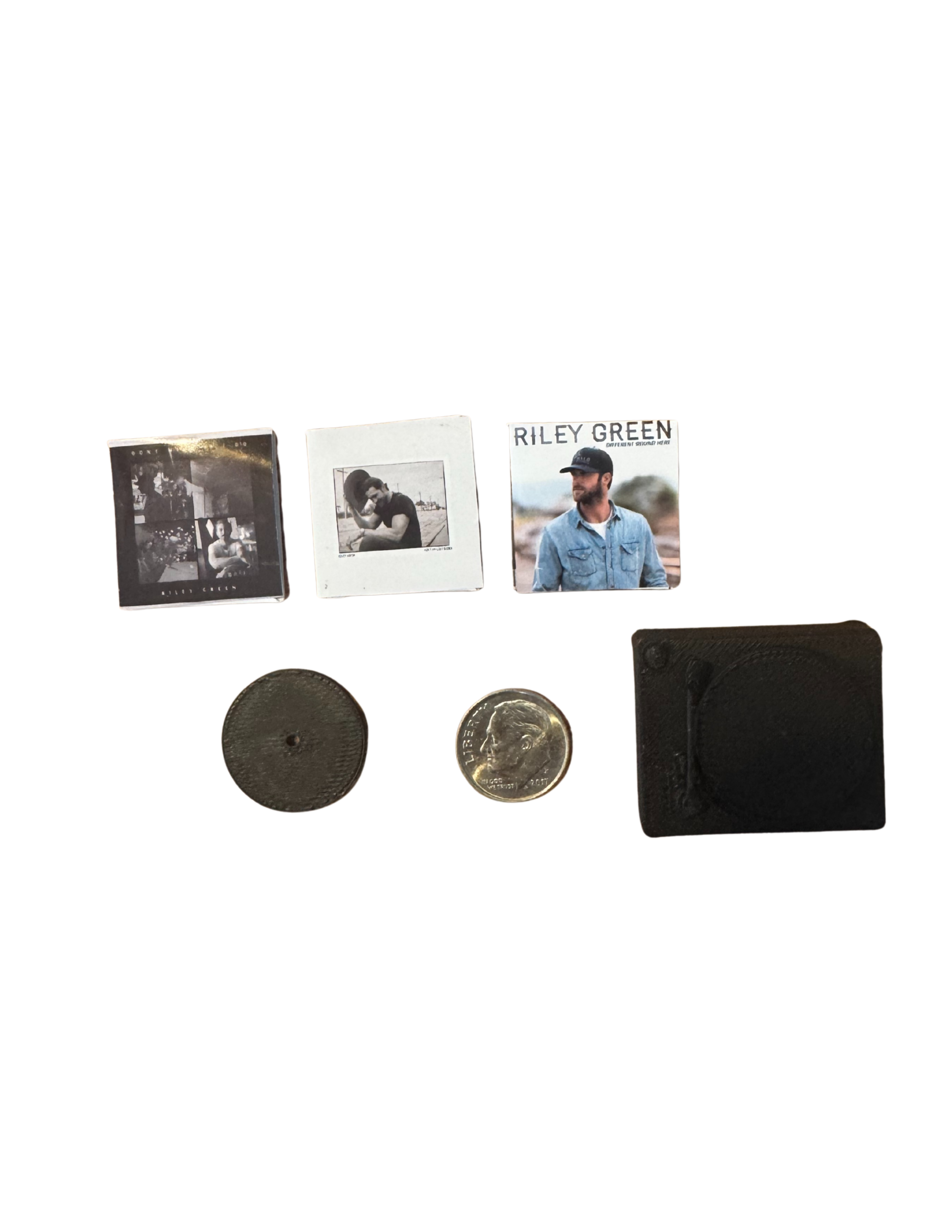 Miniature 1:12 Scale Riley Green Vinyl Albums