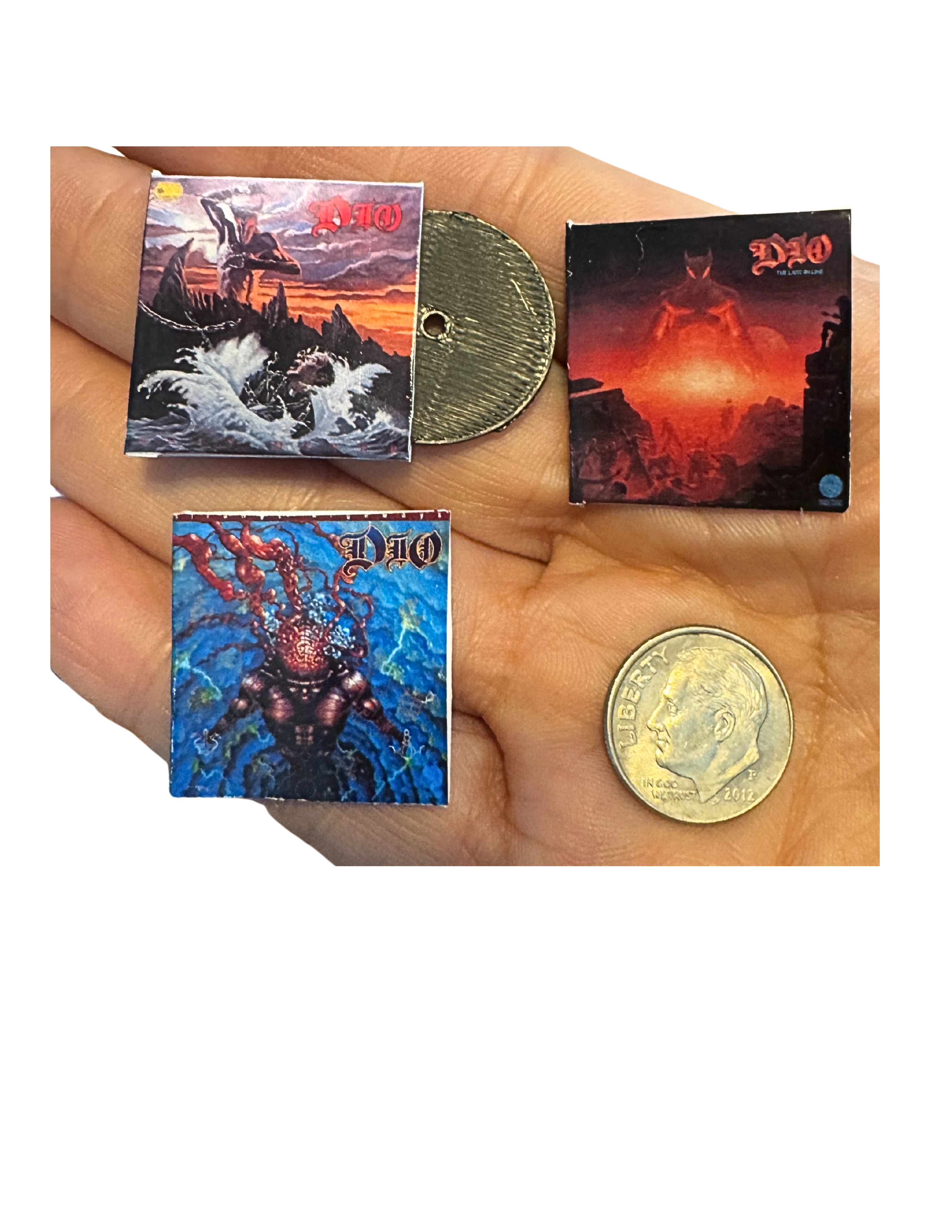 Miniature Dio Vinyl Records – 1:12 Scale | Handmade Mini Albums with 3D Printed Record | Add Turntable or Headphones